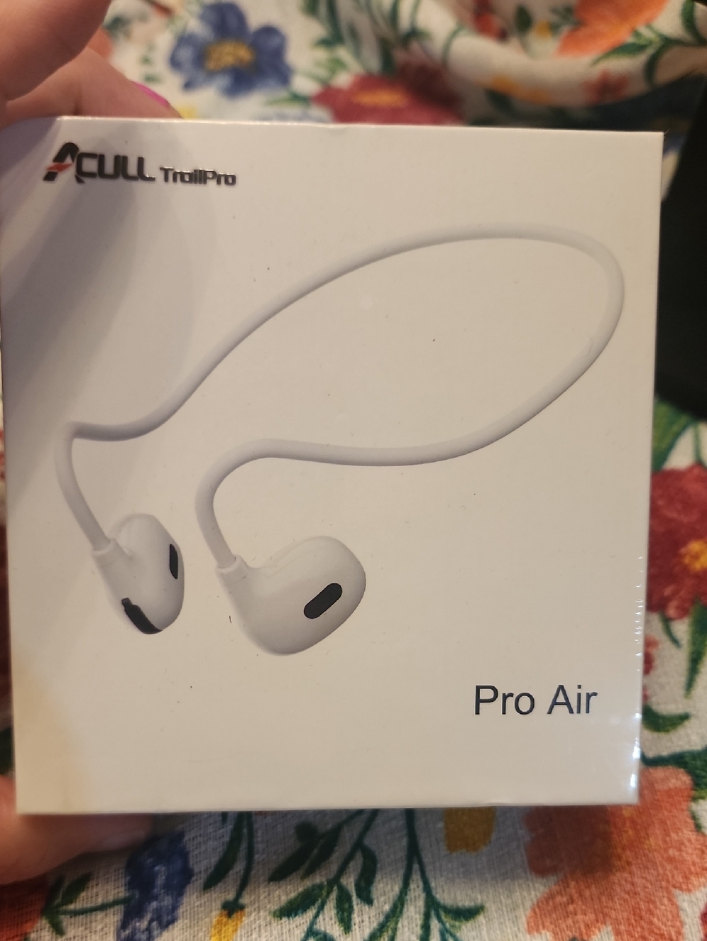 Pro Air Wireless Earbuds in White
